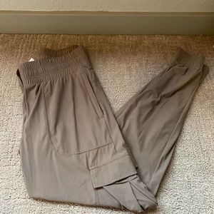 Balance athletica swift cargo jogger